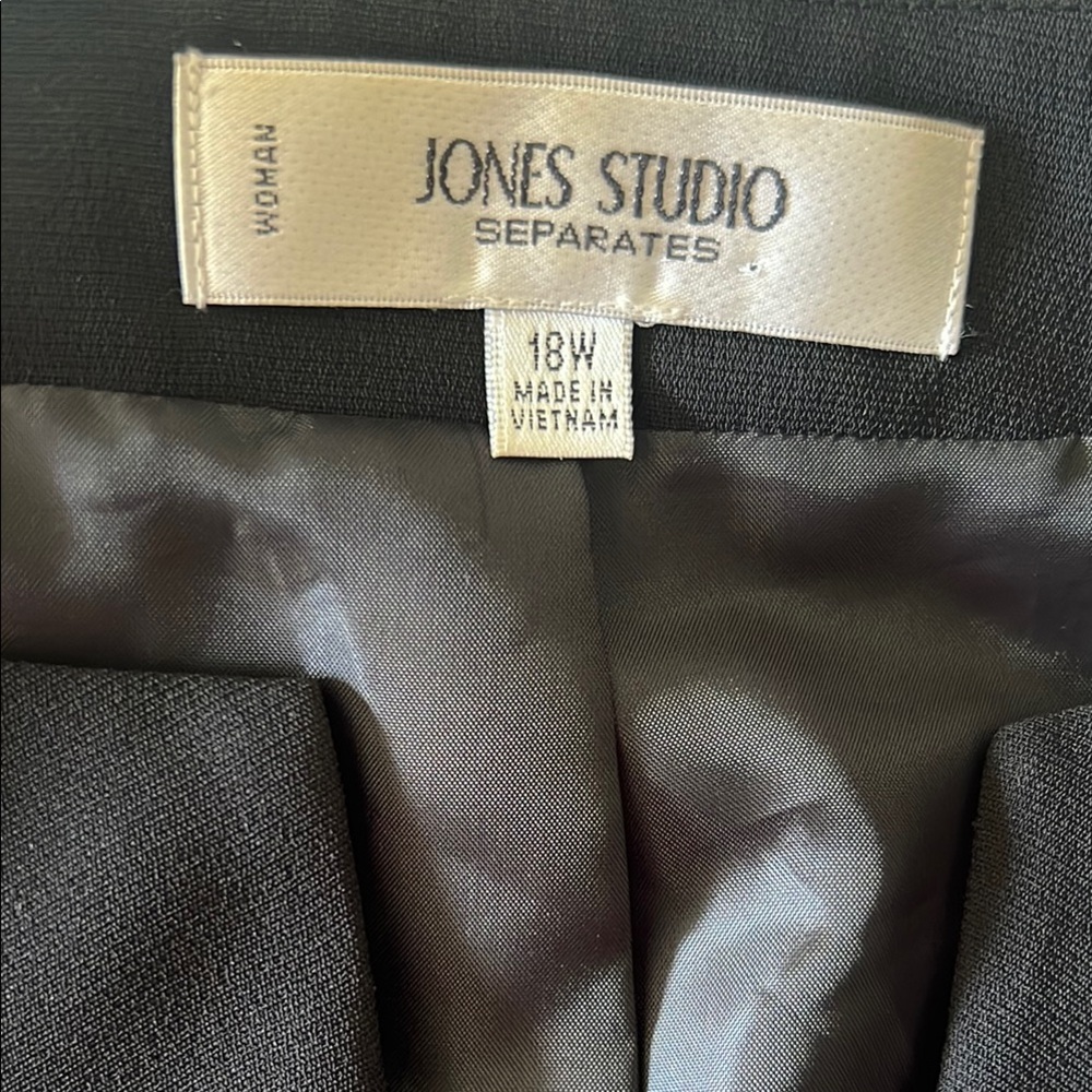 Jones Studio Separates Black Women's Blazer - Short Classic Tailored